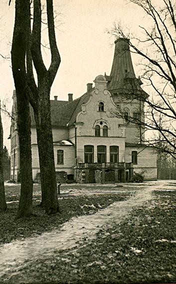 File:Laatre mõisa loss Valgamaa 1924 [Eesti Rahva Muuseum 461-266_www.muis.ee].jpg